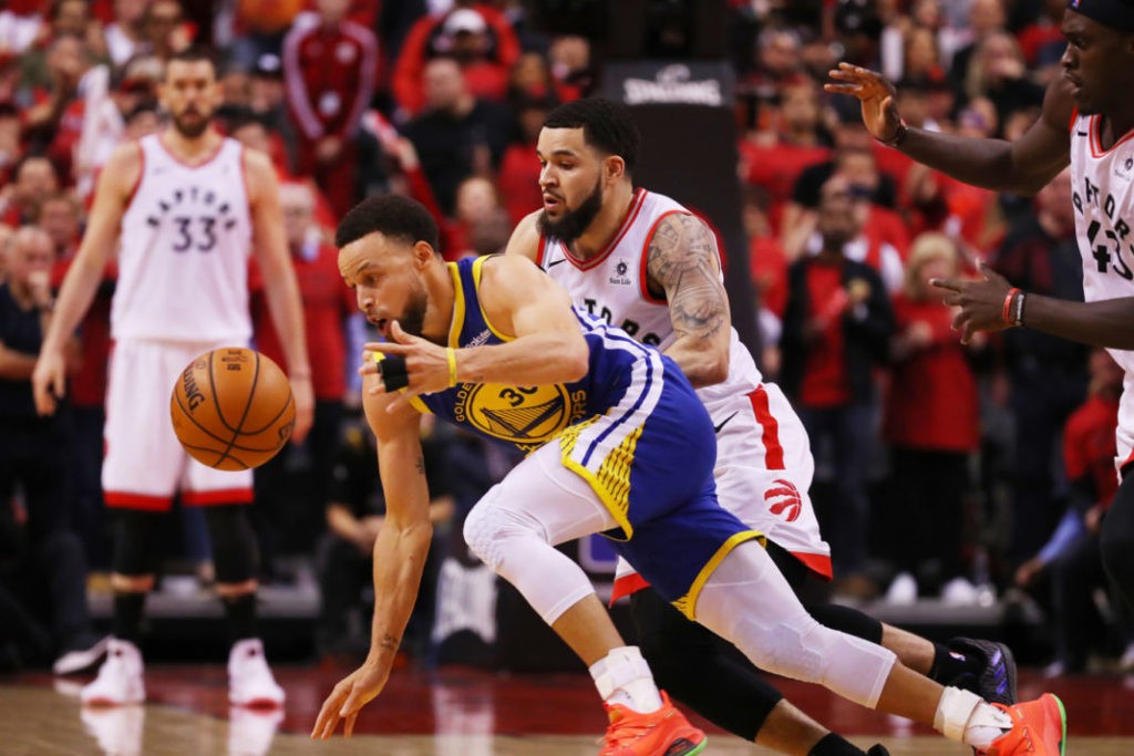 The Warriors seek to take the seventh game against the Raptors